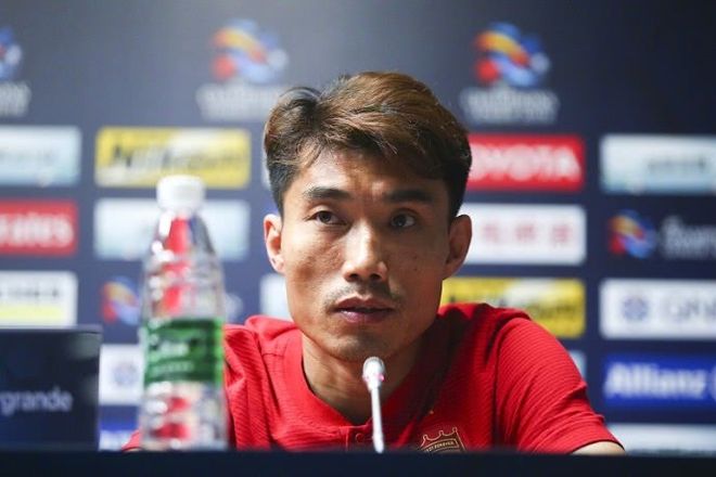 南宫28-转折点！塞维利亚防线松动，亚冠转会期攻防权衡，压力陡增，身体对抗强度拉满(塞维利亚主场)