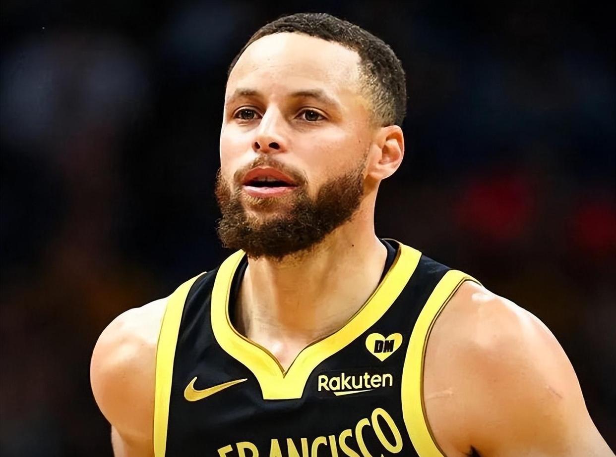 南宫28-库里回归赛场，回归赛场首场状态亮眼，雄鹿观众沸腾！的简单介绍